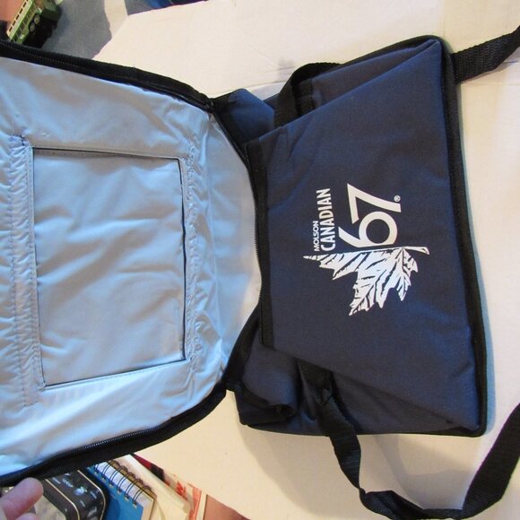 Molson Canadian 67 Insulated Chiller Carry Blue Beer Bag NWOT - Picture 2 of 6